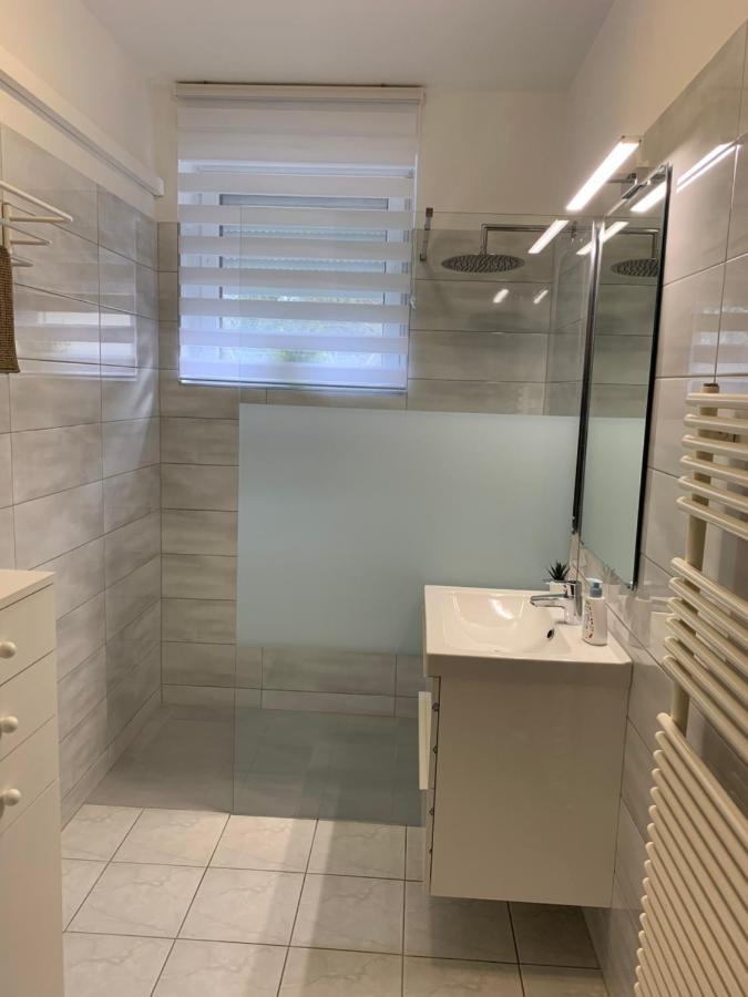 Konig Apartman Iii. Хевіз Екстер'єр фото